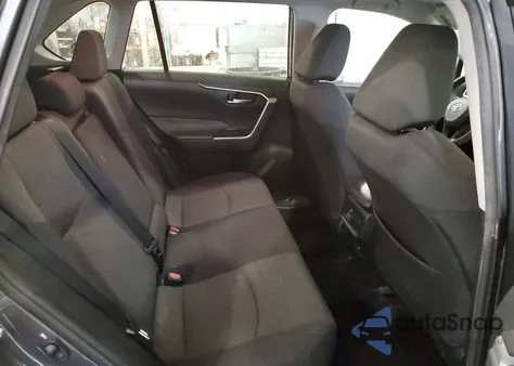 2021 Toyota Rav4 Xle z USA, uszkodzony, nr VIN 2T3P1RFV5MW201350